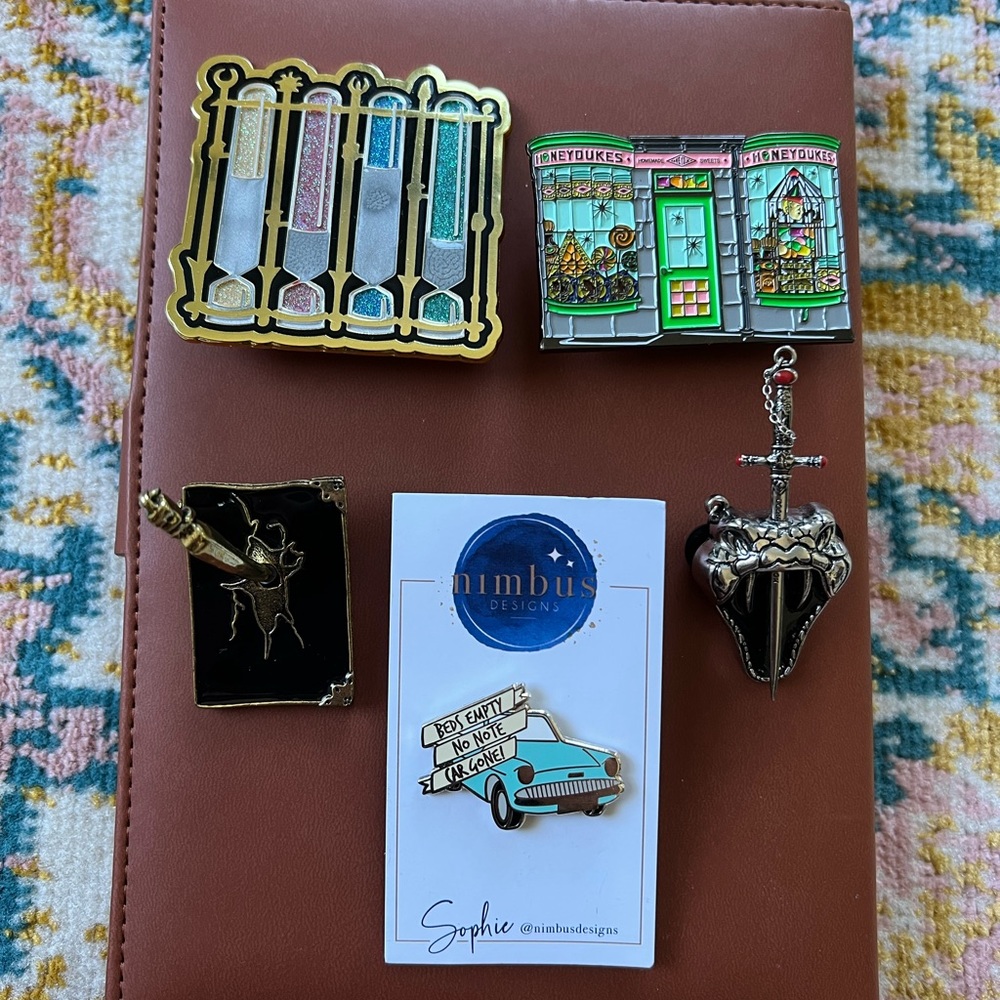 Harry Potter Pin Lot